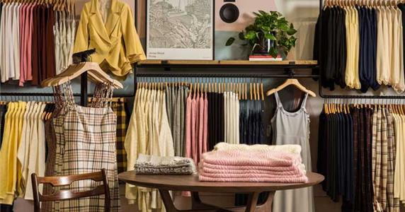 دکوراسیون مغازه مانتو فروشی با چند ایده فراموش نشدنی