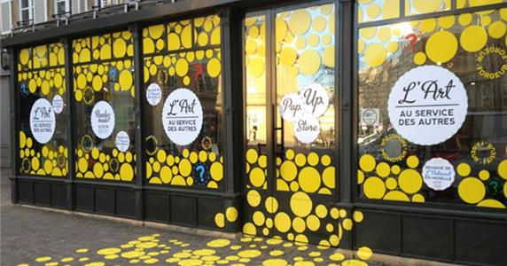 ایده برای دکوراسیون ویترین مغازه