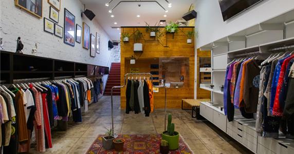 بهترین نحوه چیدمان لباس در فروشگاه