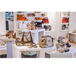 راهنمای جامع دکور مغازه کیف فروشی