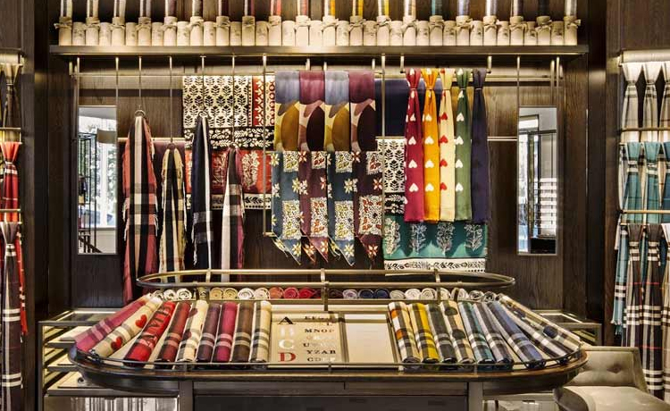 ایده های جذاب دکوراسیون مغازه شال و روسری