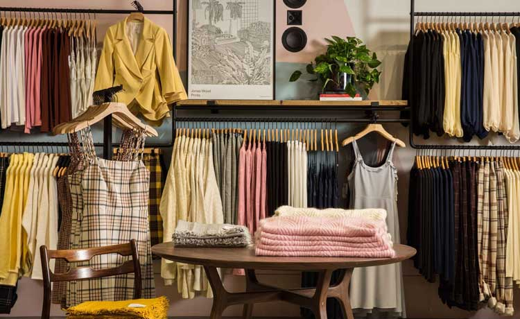 دکوراسیون مغازه مانتو فروشی با چند ایده فراموش نشدنی